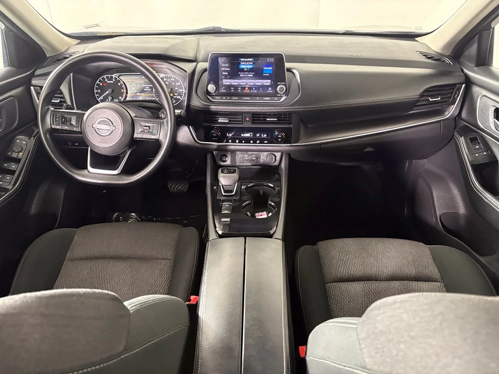 Used 2024 Gray Nissan SV image 31