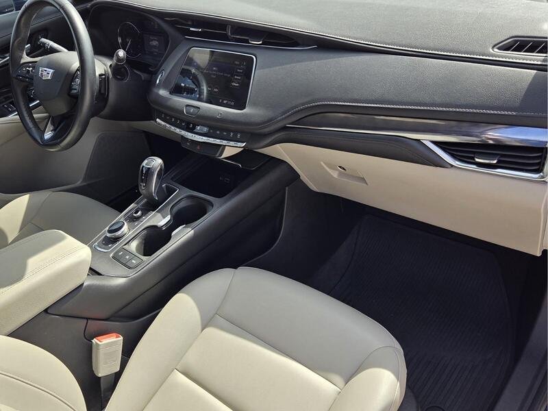Used 2019 Atlantic Metallic CADILLAC FWD 4DR LUXURY image 19