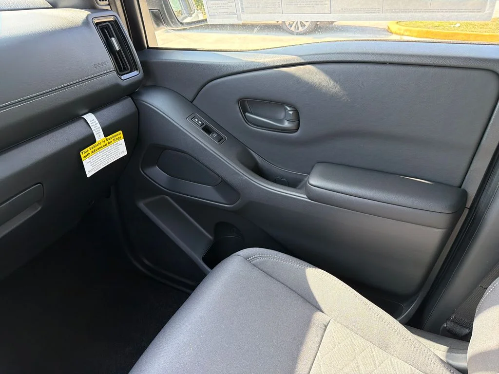 New 2026 Glacier White Nissan Crew Cab SV image 28