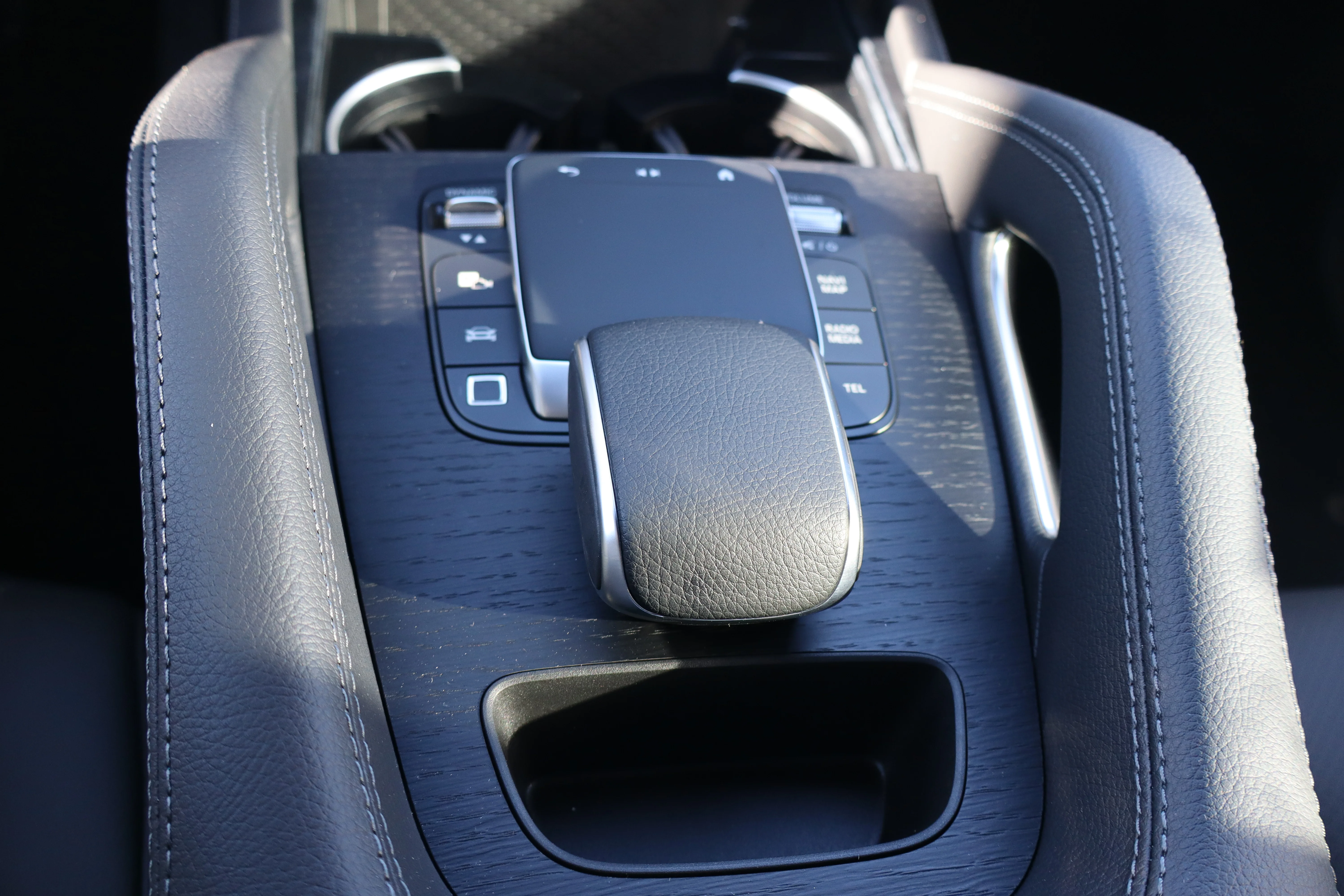 New 2026 Grey Mercedes-Benz Gle 350 4matic Suv image 14