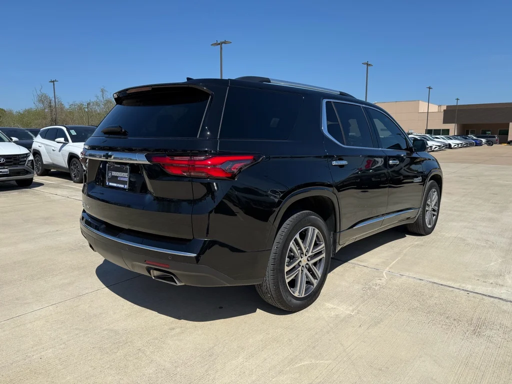 Used 2024 Mosaic Black Metallic Chevrolet High Country image 6