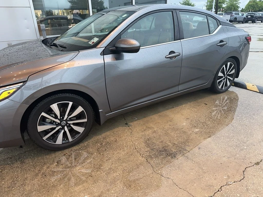 2022 Nissan Sentra SV CVT's photo