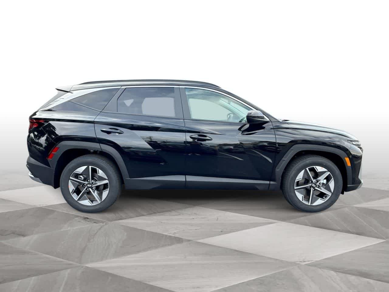 New 2026 Phantom Black Hyundai SEL FWD image 38