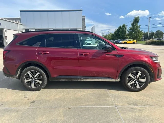 Used 2021 Red Kia EX image 3