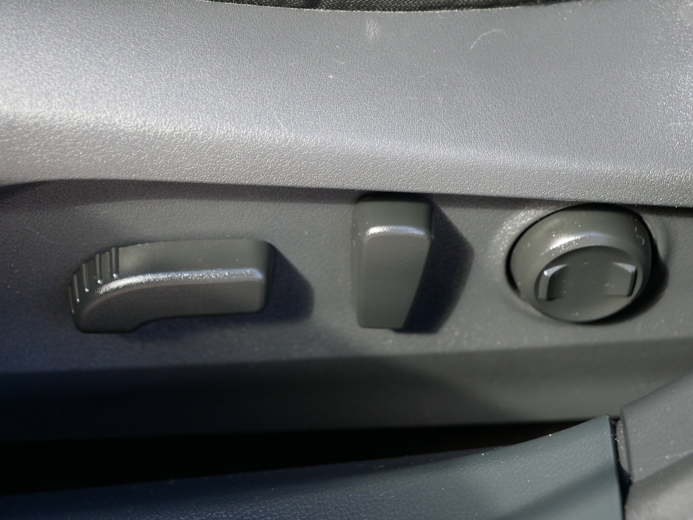 Used 2025 Autumn Green Metallic Subaru Premium image 20