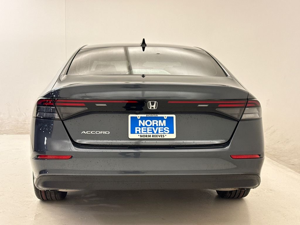 New 2026 Meteorite Gray Metallic Honda SE image 8