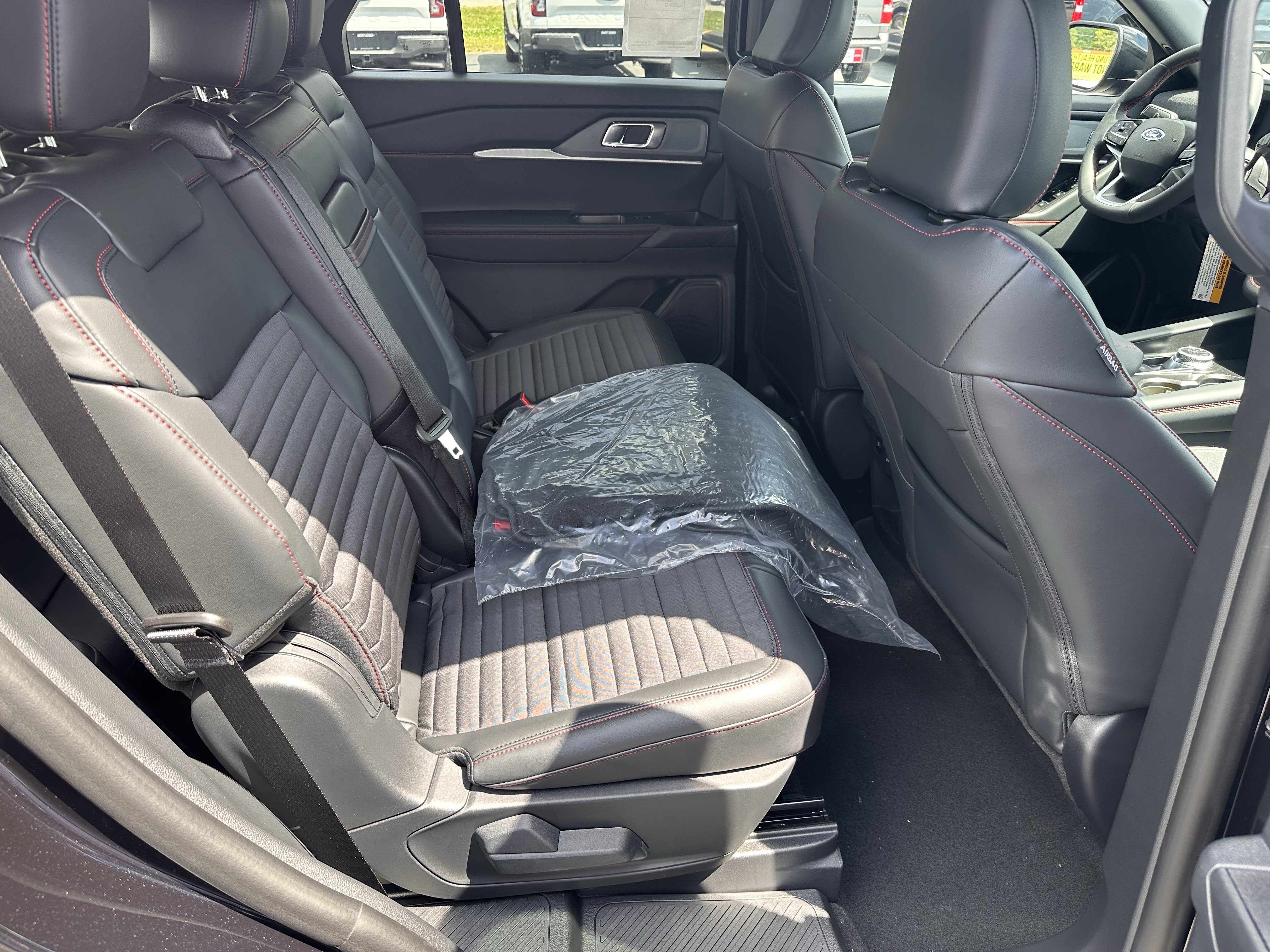 New 2026 Agate Black Metallic Ford ST-Line image 16