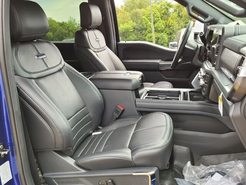 2026 Ford F-250 Super Duty Platinum - Photo 11