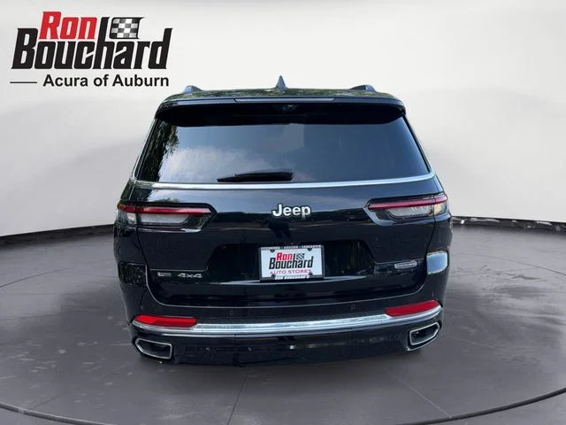 Used 2021 Diamond Black Crystal Pearlcoat Jeep Overland image 38