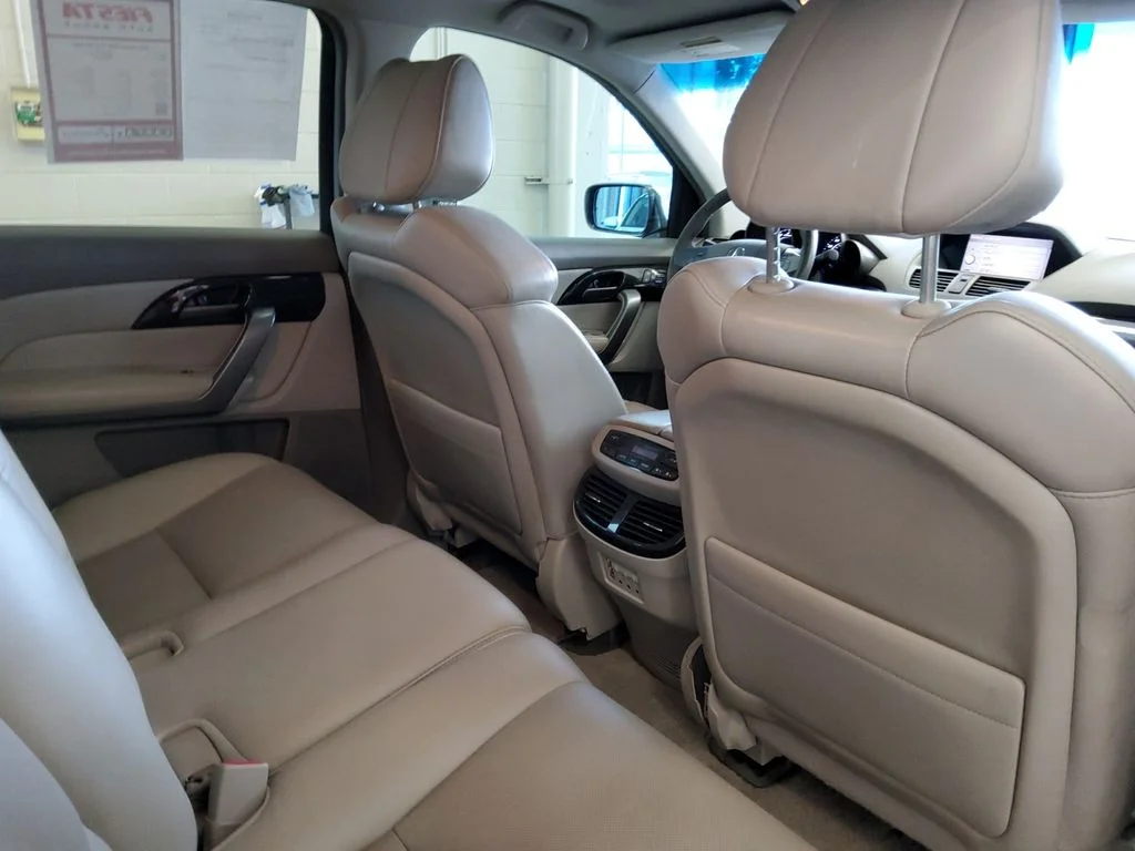 Used 2007  Acura 3.7L image 17