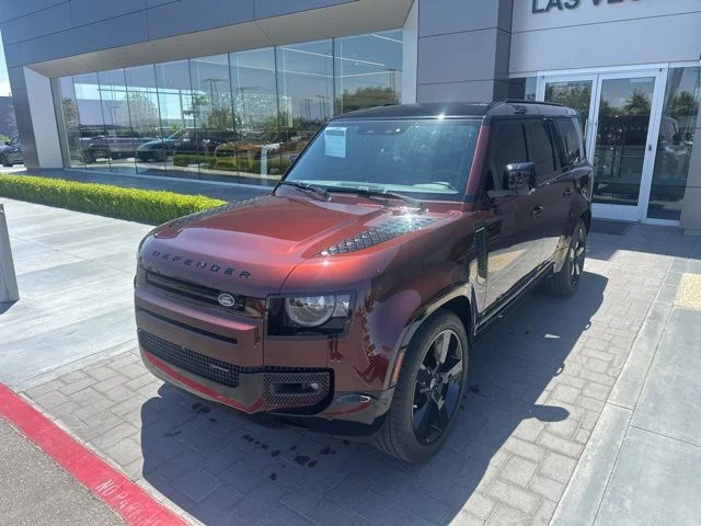 2023 Land Rover Defender X-Dynamic SE's photo