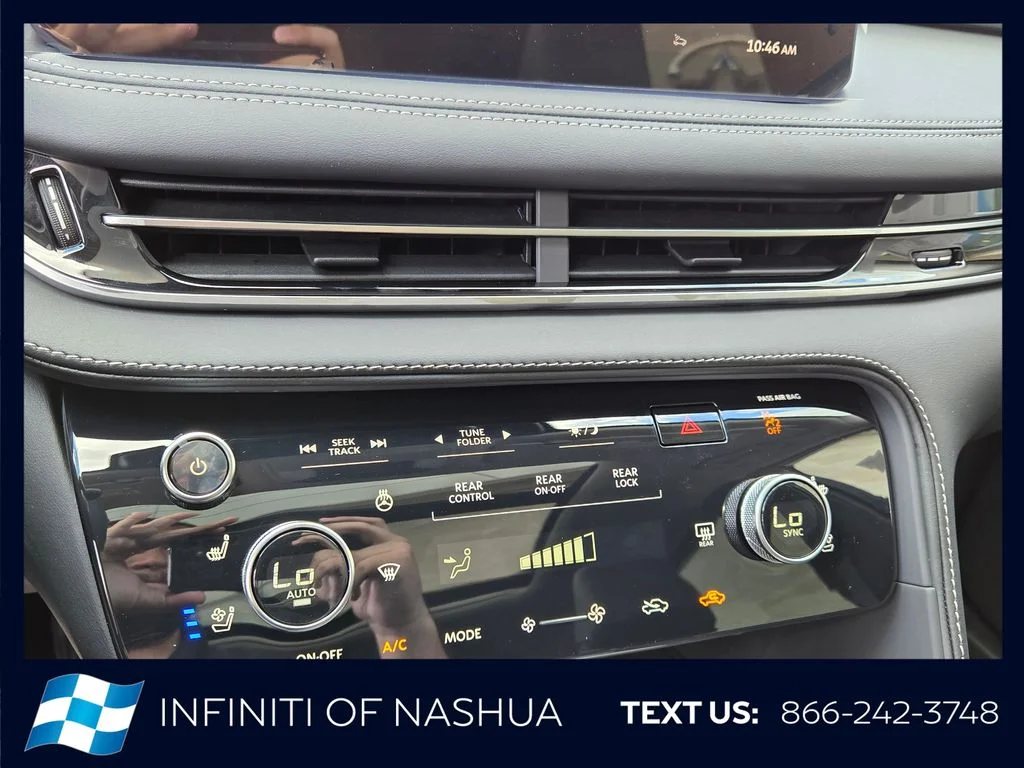 New 2027 MINERAL BLACK INFINITI Luxe AWD image 24