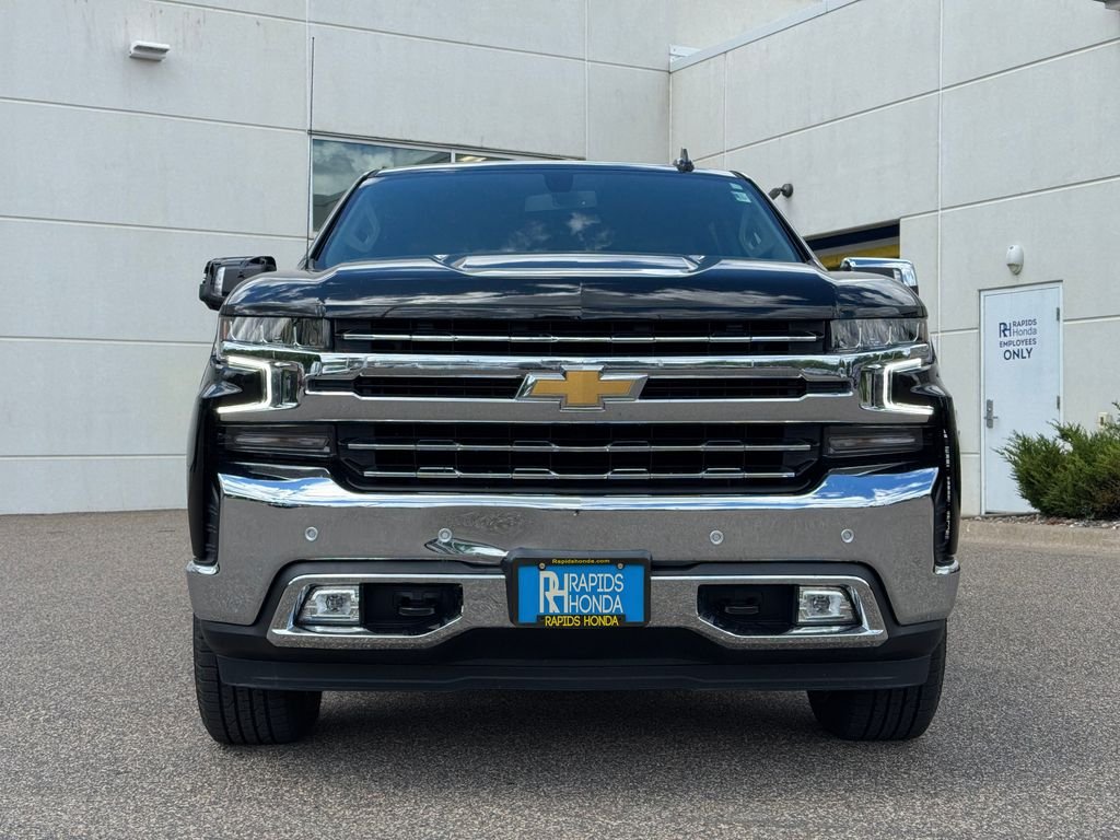 Used 2021 Chevrolet Silverado 1500 LTZ with VIN 1GCUYGED6MZ184294 for sale in Coon Rapids, Minnesota