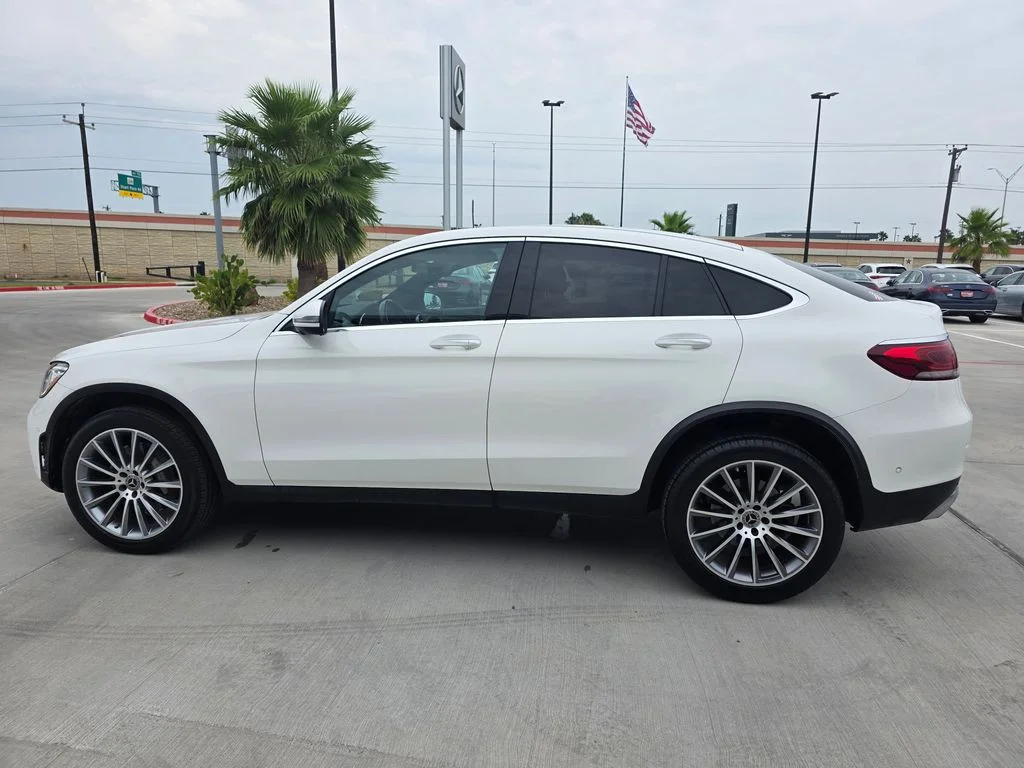 Used 2022 White Mercedes-Benz GLC 300 Coupe image 4