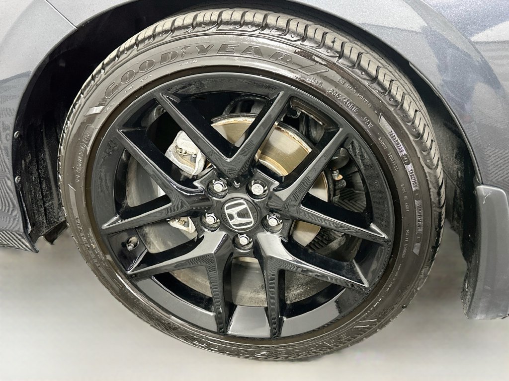 Used 2025  Honda Sport image 29