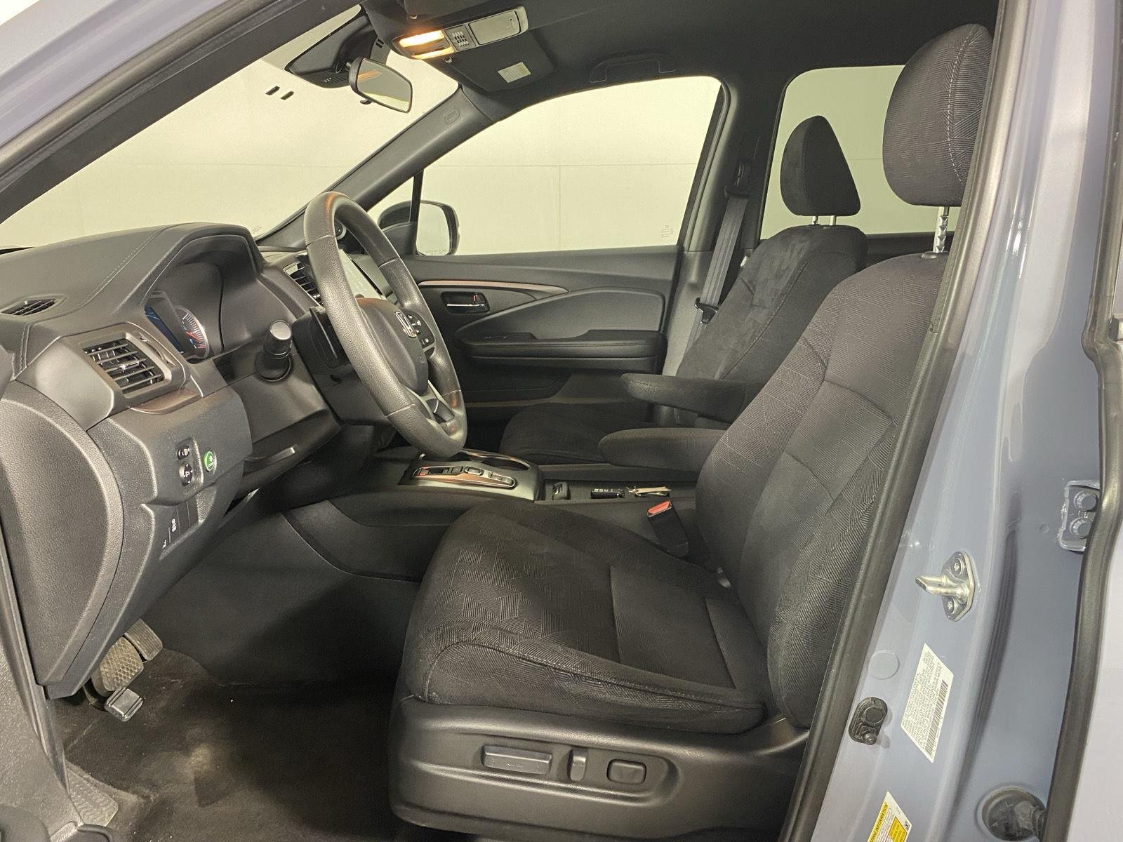 Used 2022 Sonic Gray Pearl Honda Sport image 12