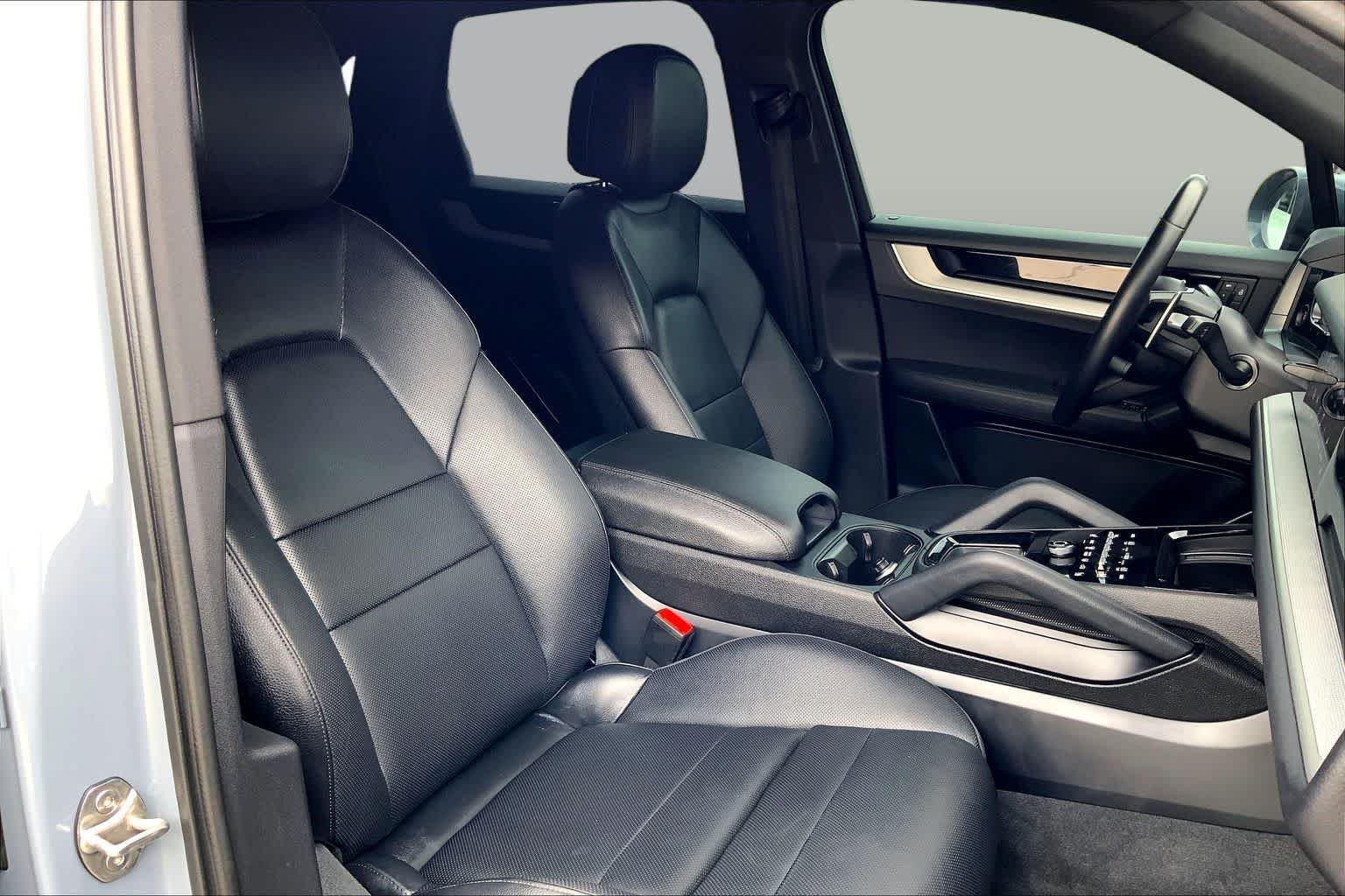 Used 2024 Arctic Grey Porsche  image 8