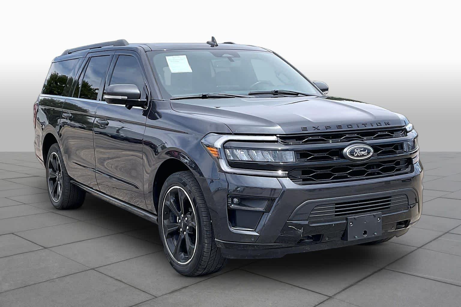 Used 2024 Dark Matter Gray Metallic Ford Limited image 3