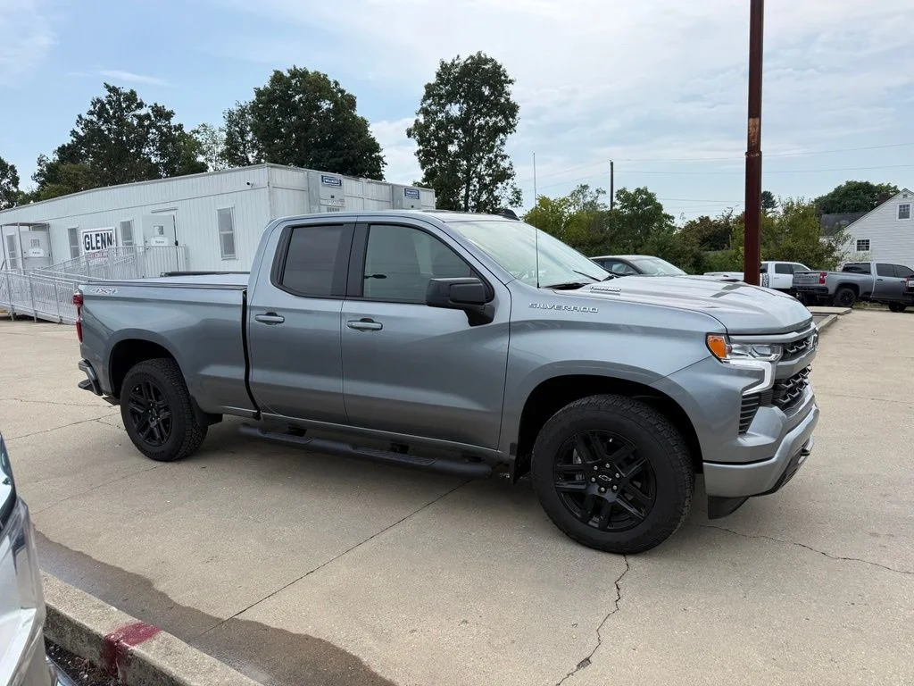 Used 2026 Gray Chevrolet RST image 5