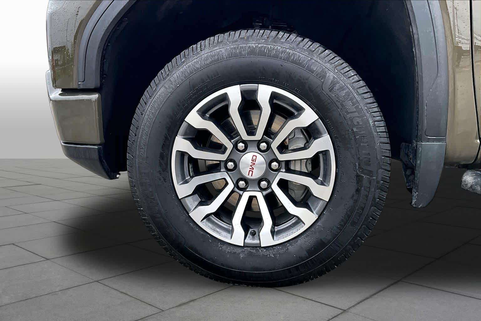 Used 2023 Deep Bronze Metallic GMC AT4 image 16