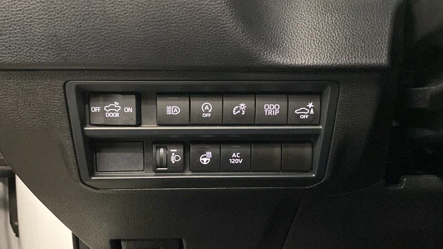 Used 2025 Ice Toyota SR5 image 25