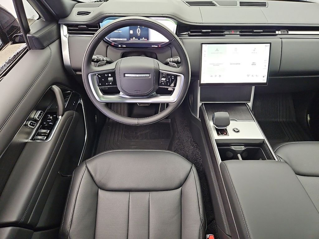 New 2026 Santorini Black LAND ROVER SE 7 Seats image 7