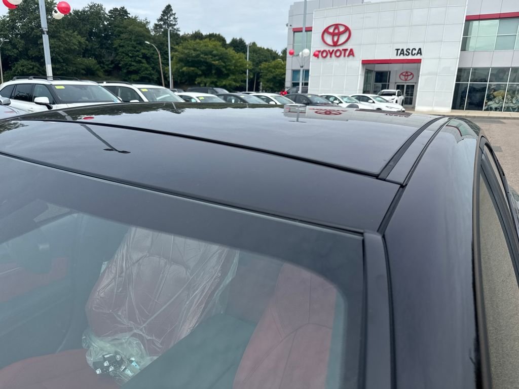 New 2026 Heavy Metal with Midnight Black Metallic roof Toyota XSE image 37