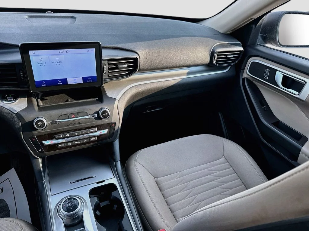 Used 2020 Brown Ford XLT image 28