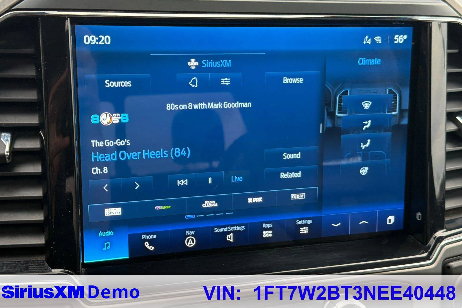 Used 2022  Ford  image 26