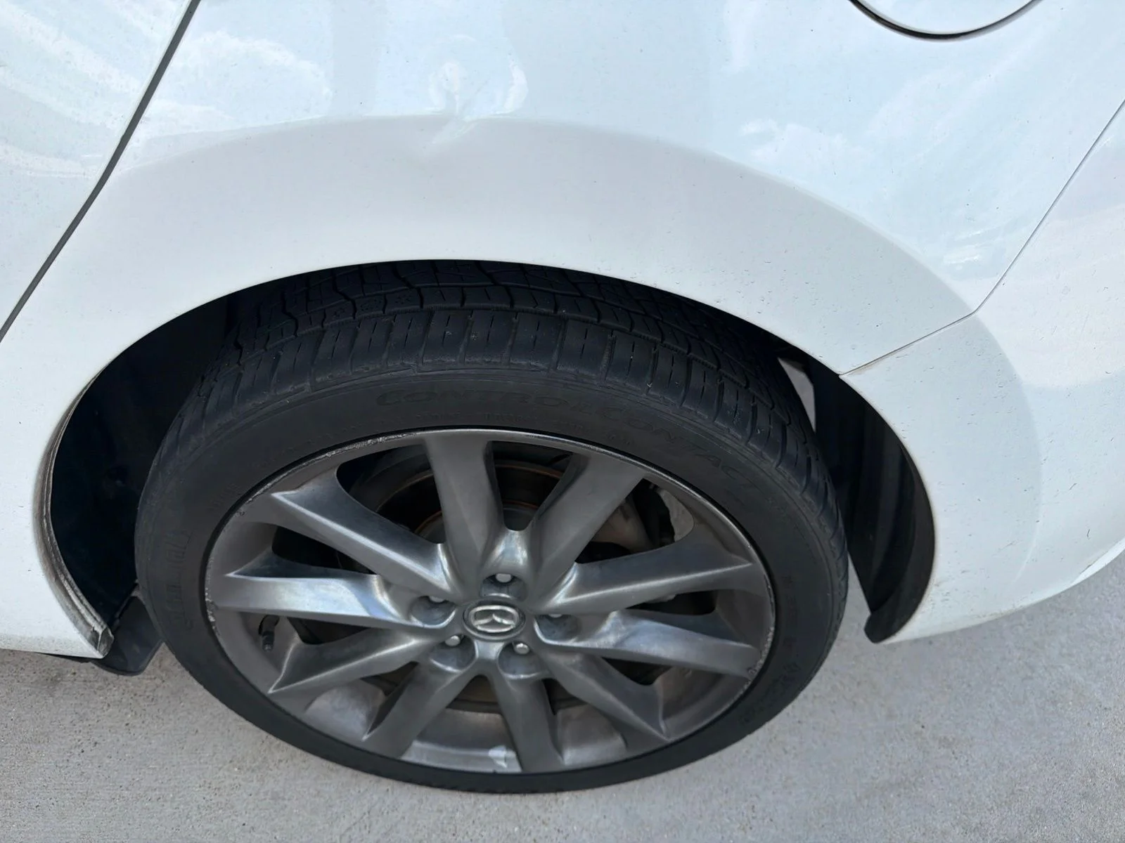 Used 2018 White Mazda Touring image 12