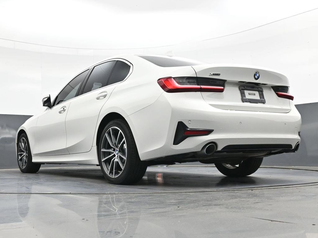 Used 2019 Alpine White BMW 330i xDrive image 20