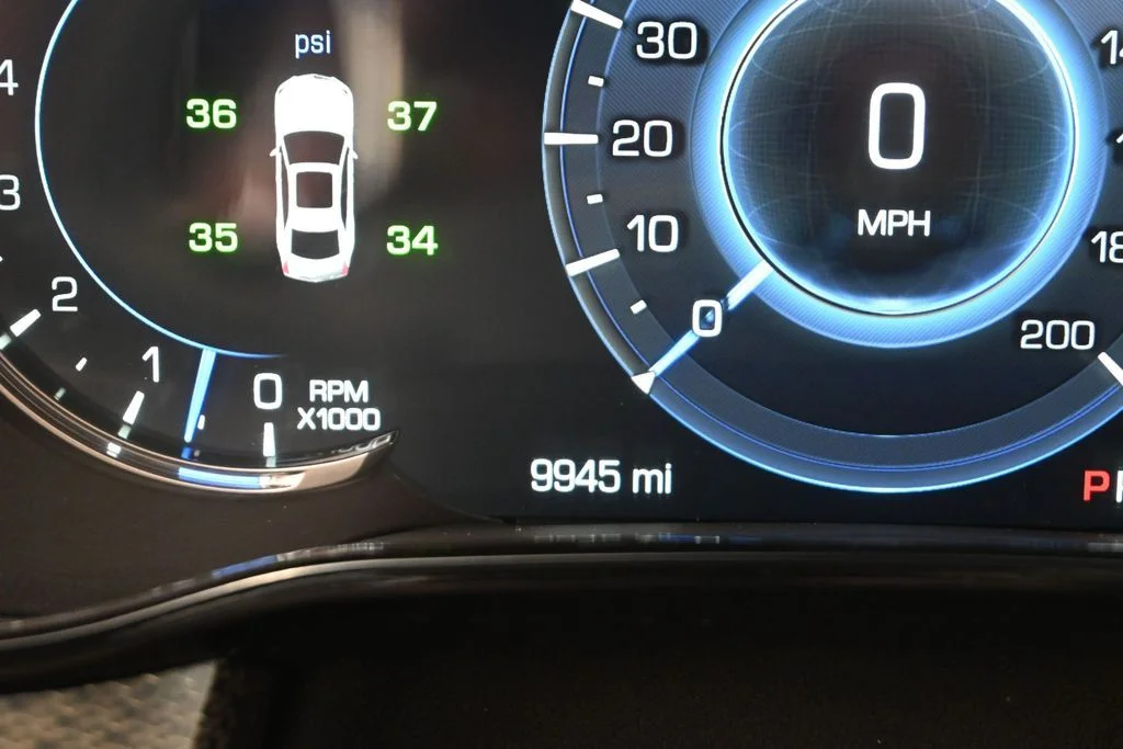 Used 2016 Red Cadillac 2SV image 19