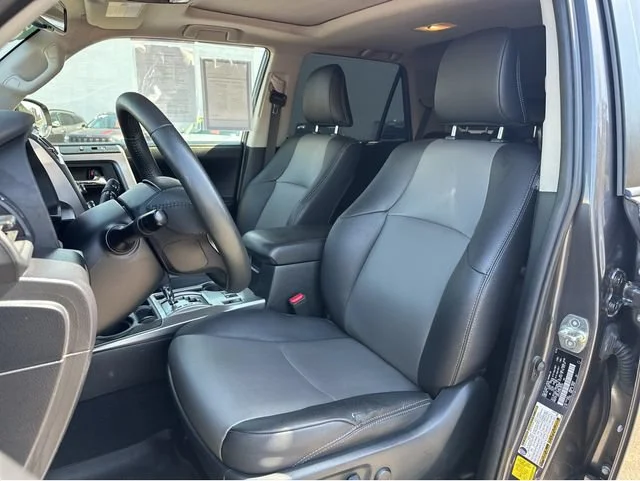2022 Toyota 4Runner SR5 Premium - Photo 6