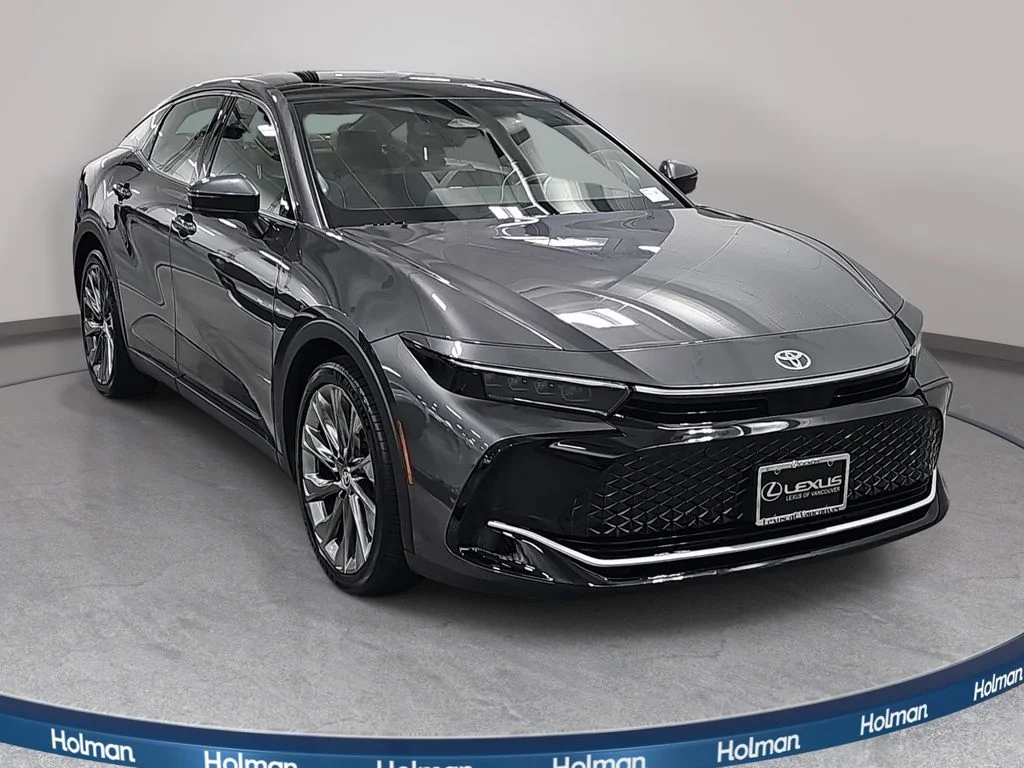 Used 2023 Gray Toyota Limited image 4