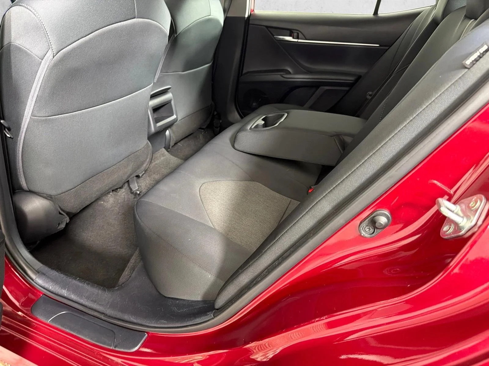 Used 2022 Red Toyota LE image 20