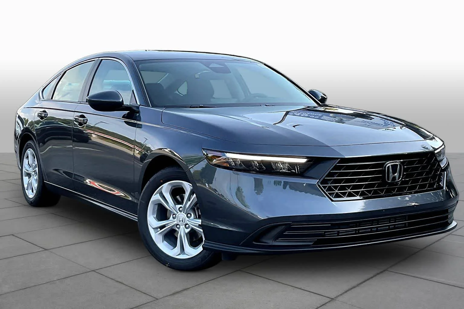 New 2026 Meteorite Gray Metallic Honda LX image 2