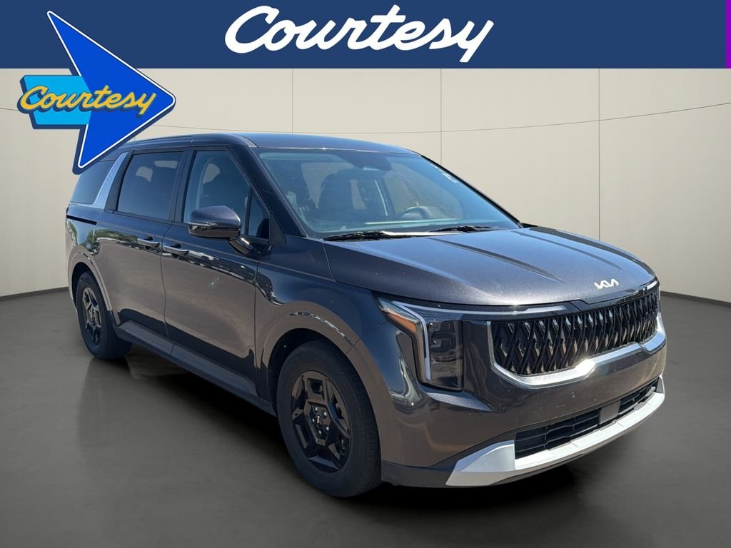 Used 2025 Gray Kia LXS image 1