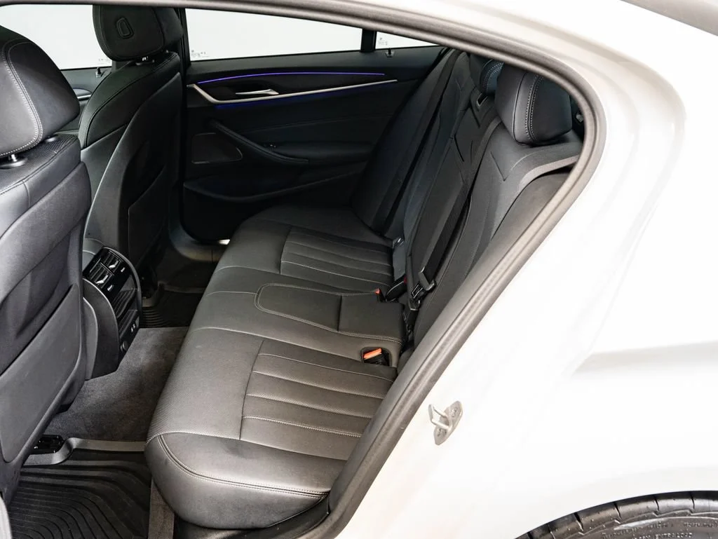 Used 2023 Alpine White BMW 530i xDrive image 43