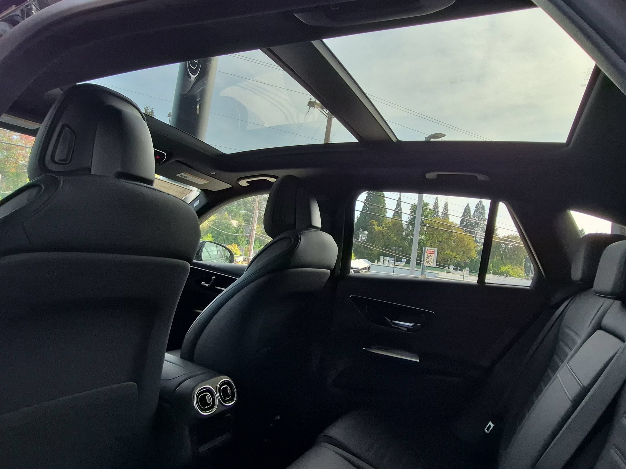 New 2026 Black Mercedes-Benz GLC 300 image 26