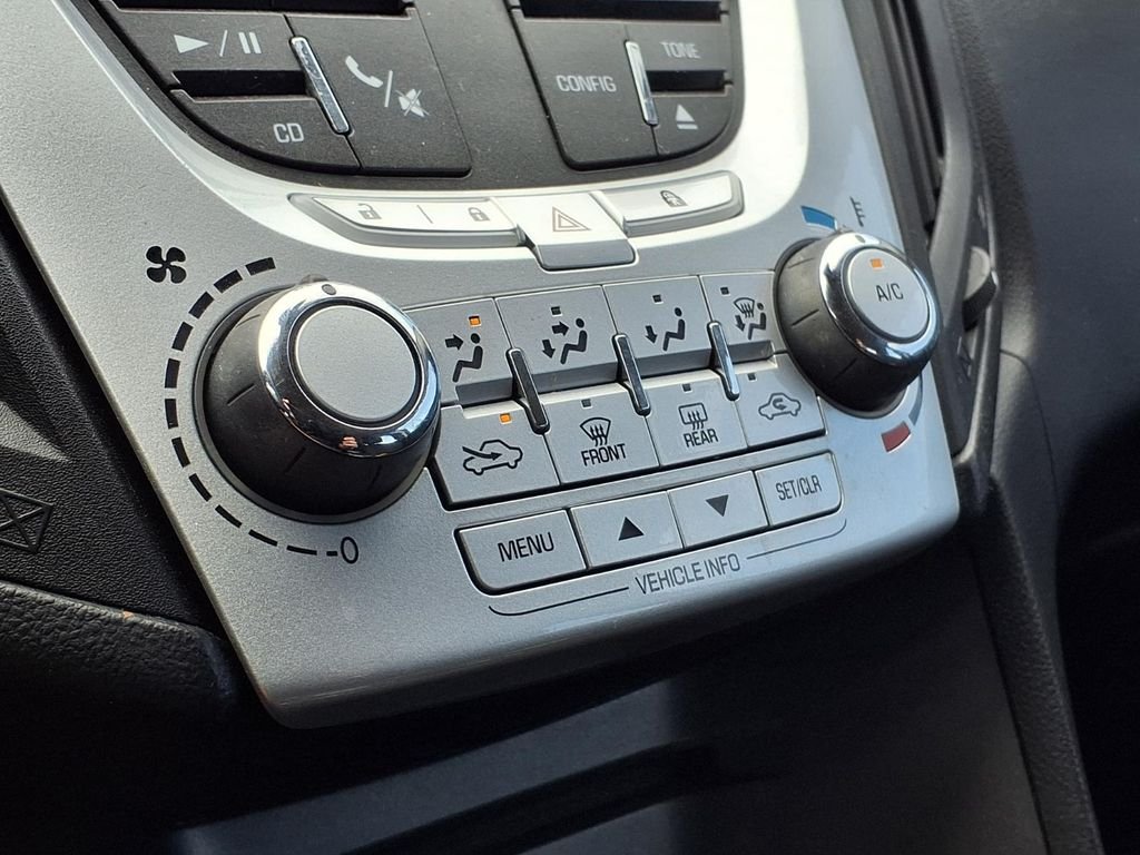 Used 2013 Silver Chevrolet LS image 20