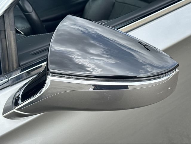2022 Lexus LS Base - Photo 37