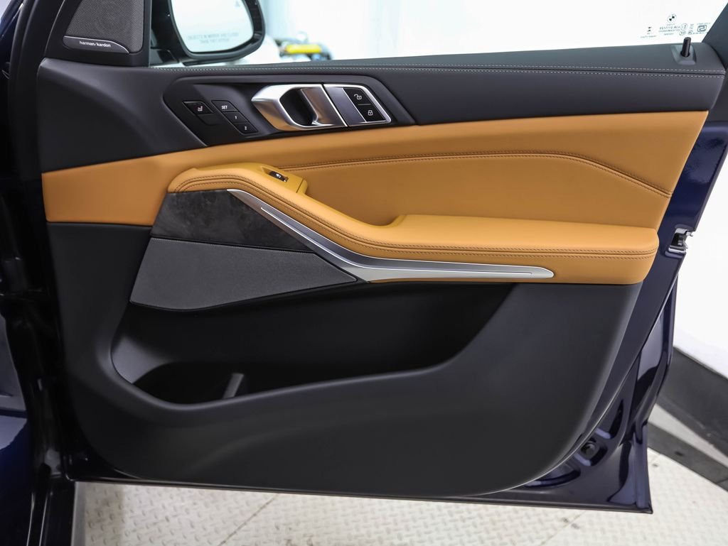 New 2026 Blue BMW xDrive50e image 29