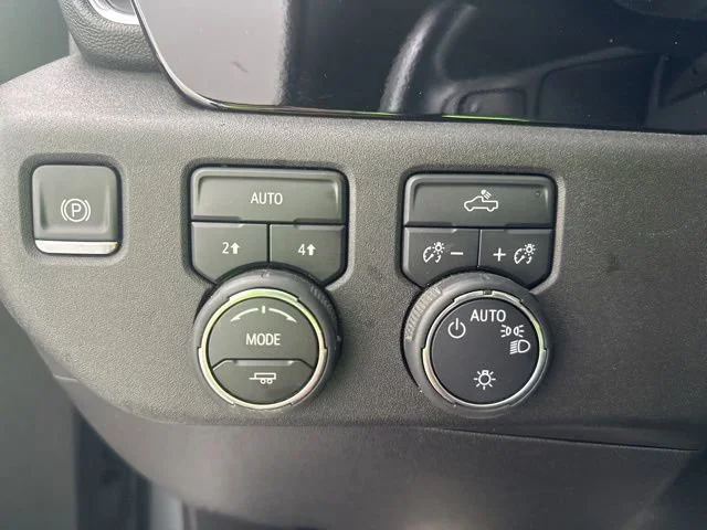 2026 Chevrolet Silverado 1500 LT - Photo 10