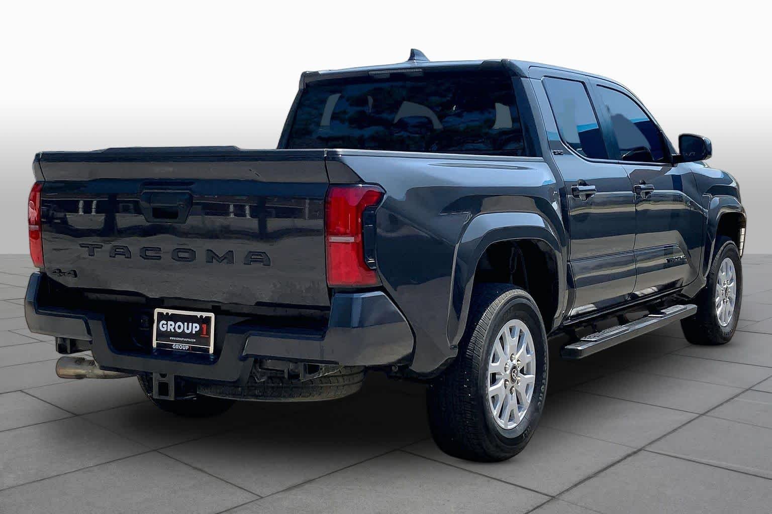 Used 2025 Underground Toyota SR5 image 12
