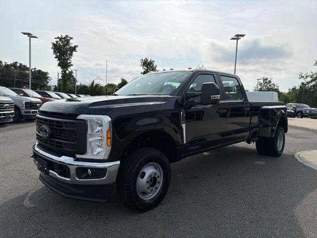 New 2026 Agate Black Metallic Ford F-350® XL image 7