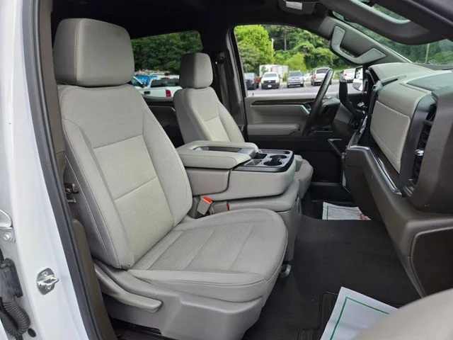 Used 2025 White Chevrolet LT image 21