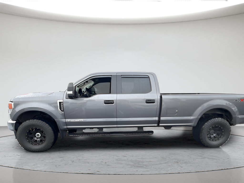 Used 2022 Gray Metallic Ford XLT image 4