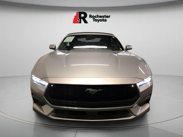 Used 2025 Silver Ford EcoBoost Premium image 2