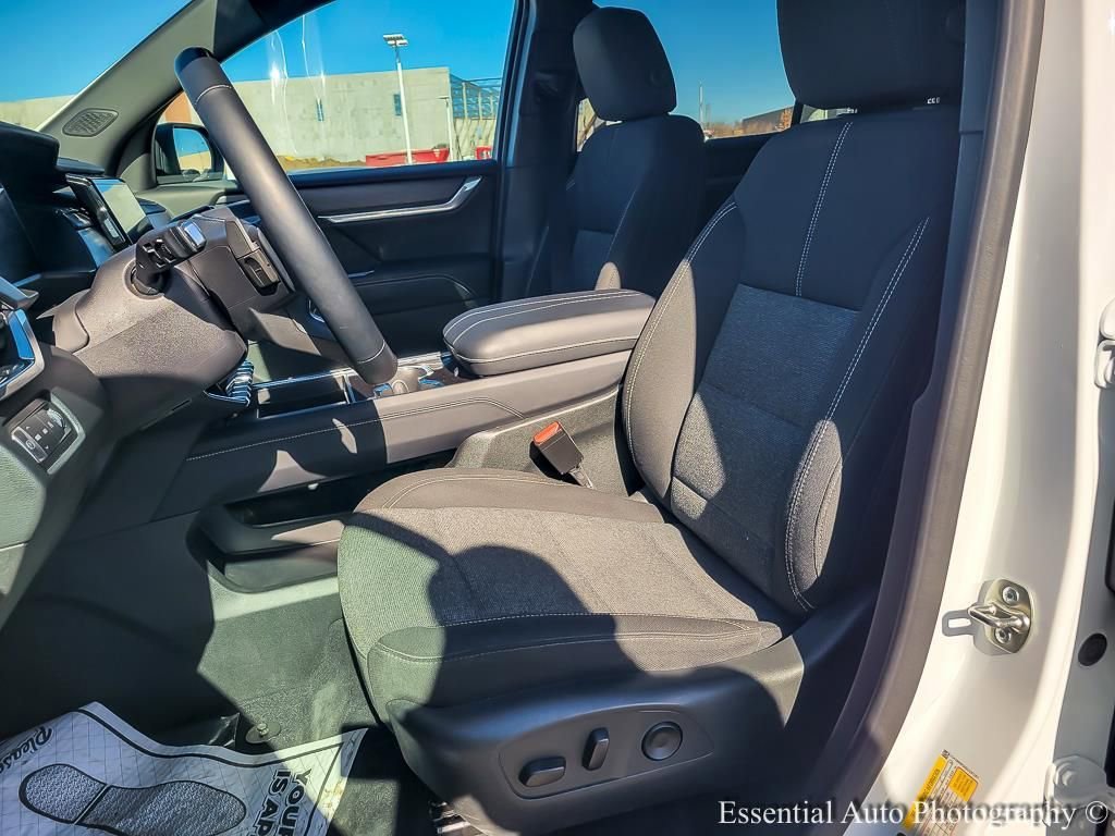 2025 GMC ACADIA - Image 8