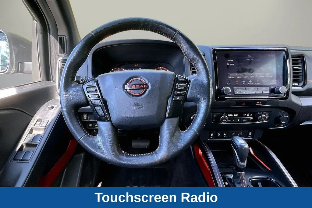 Used 2022 Pearl Nissan PRO-4X image 11